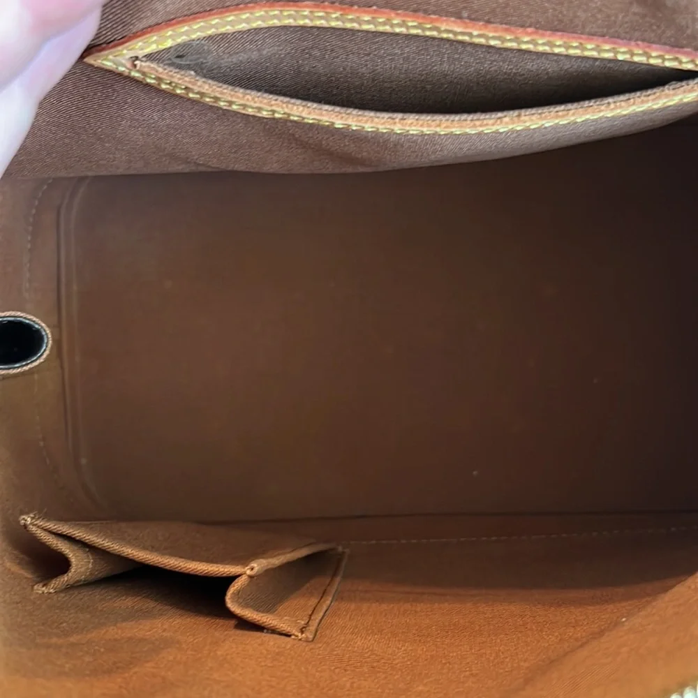 Gorgeous Louis Vuitton Alma PM bag